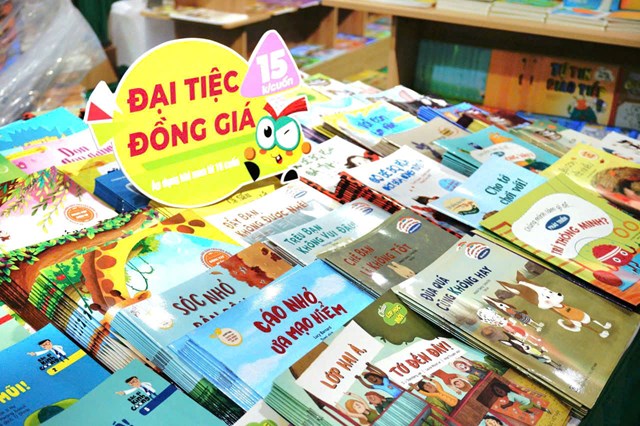 NHÀ XUẤT BẢN GIÁO DỤC VIỆT NAM THAM GIA HỘI CHỢ MÙA THU 2025 - Ảnh 6