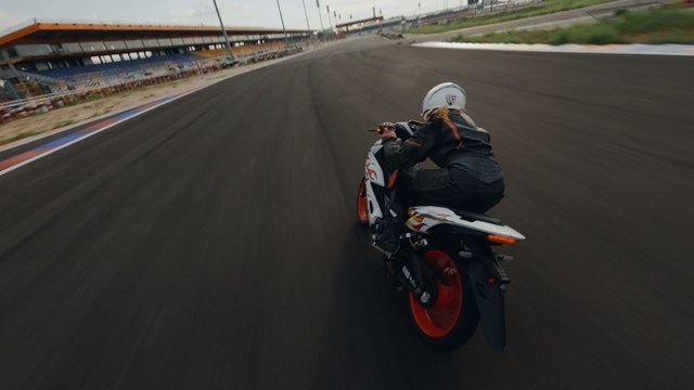 Number 1 và trạm tiếp năng lượng cùng hàng triệu người lao động vượt qua áp lực công việc cuối năm - Ảnh 2