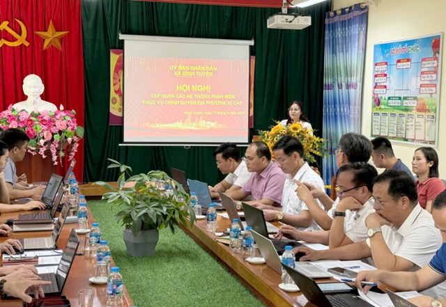 UBND x&atilde; B&igrave;nh Tuyền tổ chức hội nghị tập huấn sử dụng c&aacute;c phần mềm phục vụ ch&iacute;nh quyền địa phương 2 cấp