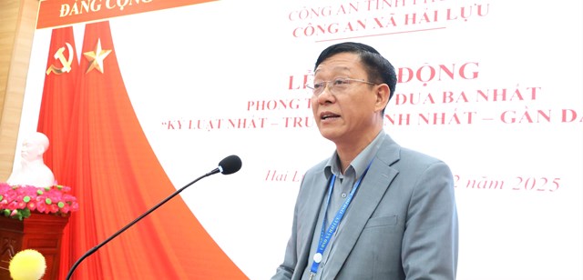 Đồng ch&iacute; Nguyễn Trung Dũng, Ph&oacute; Chủ tịch UBND x&atilde; ph&aacute;t biểu tại lễ ph&aacute;t động