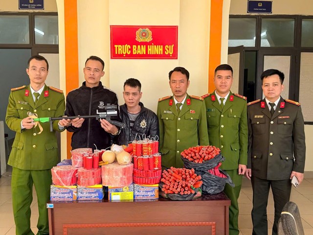 Lực lượng C&ocirc;ng an Hải Ph&ograve;ng thu giữ nhiều tang vật trong qu&aacute; tr&igrave;nh thực hiện cao điểm bảo đảm an ninh, trật tự trước, trong v&agrave; sau Tết.