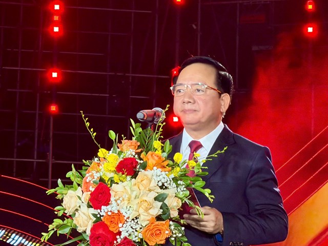 Đồng ch&iacute; Trịnh Văn Quyết, Ủy vi&ecirc;n Bộ Ch&iacute;nh trị, B&iacute; thư Trung ương Đảng, Trưởng Ban Tuy&ecirc;n gi&aacute;o v&agrave; D&acirc;n vận Trung ương ph&aacute;t biểu chỉ đạo tại lễ khai mạc, nhấn mạnh vai tr&ograve; của ph&aacute;t thanh trong kỷ nguy&ecirc;n số.