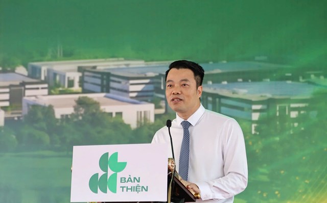 &Ocirc;ng Ho&agrave;ng Văn Hưng, Chủ tịch HĐQT C&ocirc;ng ty Cổ phần Đầu tư C&ocirc;ng nghiệp Bản Thiện ph&aacute;t biểu tại sự kiện.