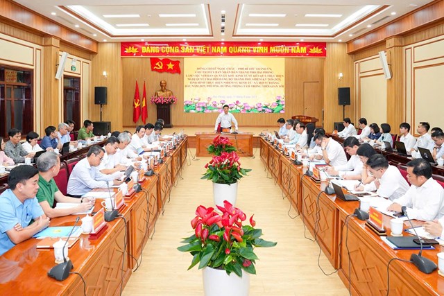Quang cảnh buổi l&agrave;m việc giữa l&atilde;nh đạo UBND th&agrave;nh phố v&agrave; Ban Quản l&yacute; Khu kinh tế Hải Ph&ograve;ng.