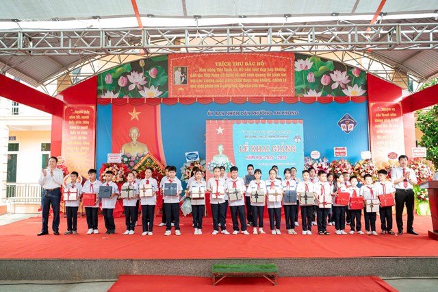 Trường THCS Hồng Phong (Hải Ph&#242;ng) khai giảng năm học 2025 – 2026: Tiếp nối truyền thống, khẳng định chất lượng - Ảnh 1