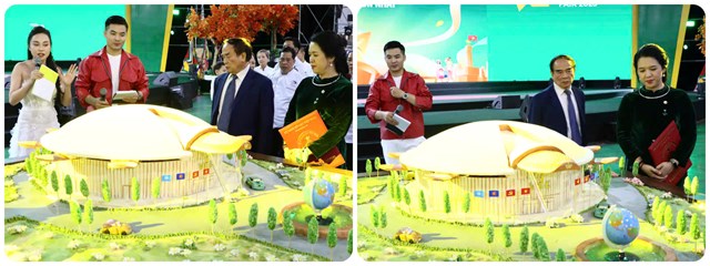 Ban thẩm định Tổ chức Kỷ lục Việt Nam kiểm tra tạo hình và chất lượng mô hình tại sự kiện (Ảnh: VietKings)