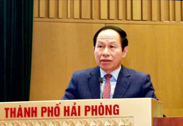 Đồng ch&iacute; L&ecirc; Tiến Ch&acirc;u, Ủy vi&ecirc;n Trung ương Đảng, B&iacute; thư Th&agrave;nh uỷ, Trưởng Đo&agrave;n đại biểu Quốc hội th&agrave;nh phố Hải Ph&ograve;ng ph&aacute;t biểu giao nhiệm vụ.