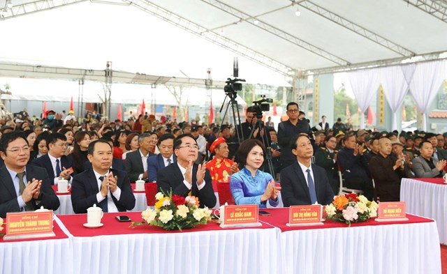 C&aacute;c đại biểu TP địa phương tham dự Lễ kh&aacute;nh th&agrave;nh