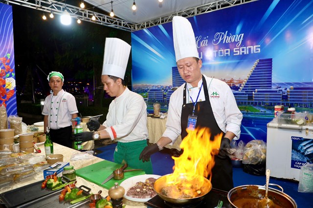 Hải Phòng: Rộn ràng chuỗi hoạt động nghệ thuật tại Lễ hội Hoa Phượng Đỏ 2026 - Ảnh 4