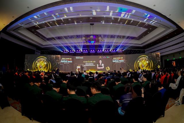 Quang cảnh Chung kết Cuộc thi T&igrave;m kiếm T&agrave;i năng Blockchain Việt Nam: VietChain Talents 2025 được tổ chức tại H&agrave; Nội &nbsp;