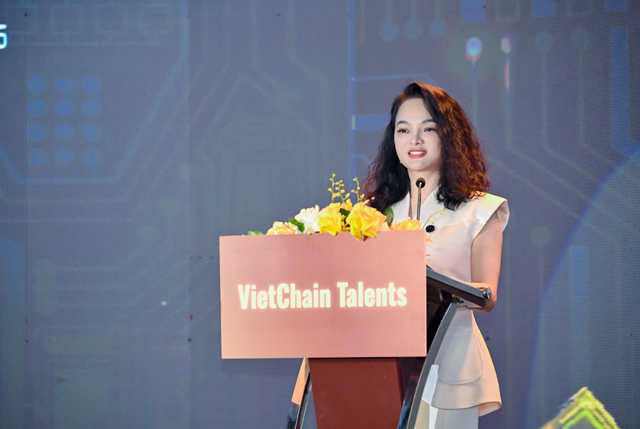 B&agrave; Nguyễn V&acirc;n Hiền &ndash; Ph&oacute; Chủ tịch, Tổng Thư k&yacute; Hiệp hội Blockchain v&agrave; T&agrave;i sản số Việt Nam, Trưởng Ban Tổ chức Cuộc thi &nbsp;