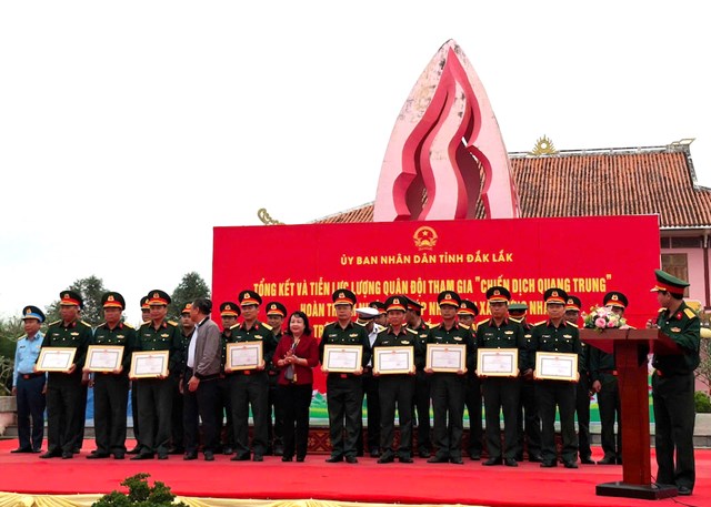 Ng&agrave;y tổng kết chiến dịch, l&atilde;nh đạo tỉnh Đắk Lắk đ&atilde; thay mặt Đảng bộ, ch&iacute;nh quyền v&agrave; nh&acirc;n d&acirc;n địa phương ghi nhận những đ&oacute;ng g&oacute;p lớn lao, g&oacute;p phần ổn định đời sống nh&acirc;n d&acirc;n sau b&atilde;o lũ của c&aacute;c lực lượng vũ trang Qu&acirc;n khu 5 v&agrave; Bộ Quốc ph&ograve;ng.