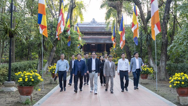 Dòng sông di sản Huế - đòn bẩy cho F&amp;B, OCOP và kinh tế đêm đô thị - Ảnh 1