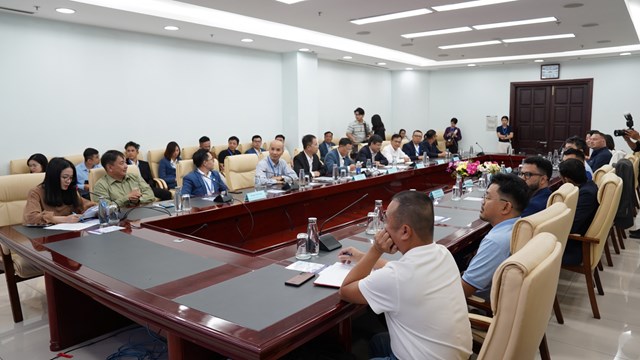 To&agrave;n cảnh tại chương tr&igrave;nh l&agrave;m việc.