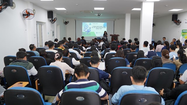 Qang cảnh tại hội nghị.