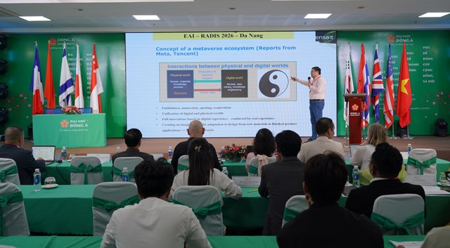 Trong ba ng&agrave;y l&agrave;m việc, c&aacute;c nh&agrave; khoa học tr&igrave;nh b&agrave;y 43 b&aacute;o c&aacute;o chuy&ecirc;n đề đến từ c&aacute;c quốc gia như Mỹ, Ph&aacute;p, Israel, Trung Quốc v&agrave; Việt Nam.