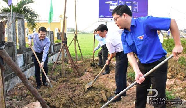 Thừa Thi&#234;n Huế ph&#225;t động Ng&#224;y Chủ nhật xanh - Ảnh 1