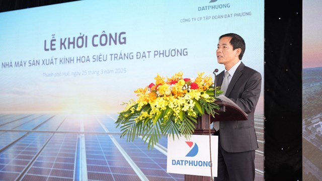 Ph&oacute; B&iacute; thư Th&agrave;nh ủy, Chủ tịch UBND th&agrave;nh phố Nguyễn Văn Phương ph&aacute;t biểu tại buổi lễ