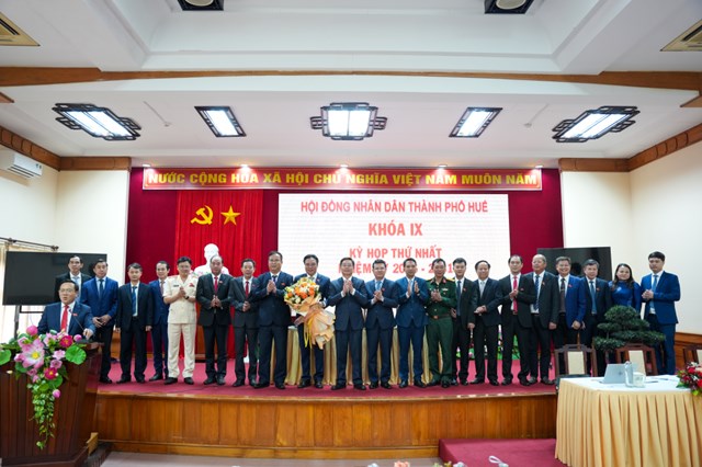 L&atilde;nh đạo TP Huế nhiệm kỳ 2026&ndash;2031 ra mắt tại Kỳ họp thứ nhất HĐND th&agrave;nh phố kh&oacute;a IX