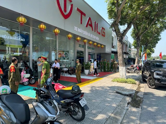 Giữ vỉa h&egrave; th&ocirc;ng tho&aacute;ng l&agrave; y&ecirc;u cầu tất yếu của một đ&ocirc; thị văn minh; giữ được sinh kế cho người d&acirc;n lại l&agrave; nền tảng của sự ổn định x&atilde; hội. Hai mục ti&ecirc;u n&agrave;y kh&ocirc;ng loại trừ nhau nếu c&oacute; c&aacute;ch tiếp cận ph&ugrave; hợp.