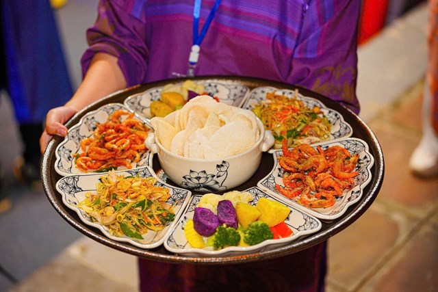 Kinh tế đêm và Dạ yến Hoàng cung: “Cú hích” định vị lại thương hiệu du lịch Huế - Ảnh 5