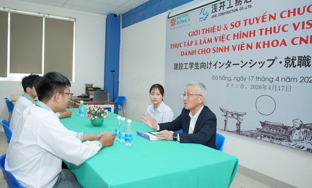 C&aacute;c doanh nghiệp Nhật Bản tư vấn, tuyển dụng lao động tại Ng&agrave;y hội việc l&agrave;m lần n&agrave;y.