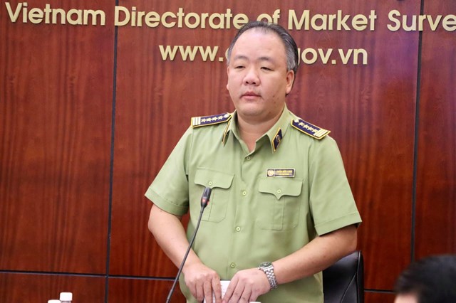 Tổng cục trưởng Tổng cục Quản l&yacute; thị trường Trần Hữu Linh chỉ đạo tại cuộc họp trực tuyến.