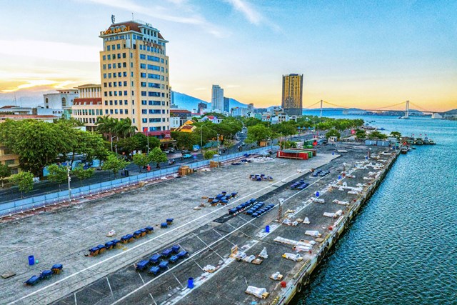 Hệ thống ph&aacute;o của 2 đối&nbsp;chủ nh&agrave; Đ&agrave; Nẵng (Việt Nam) v&agrave; đội Trung Quốc đ&atilde; sẵn s&agrave;ng.