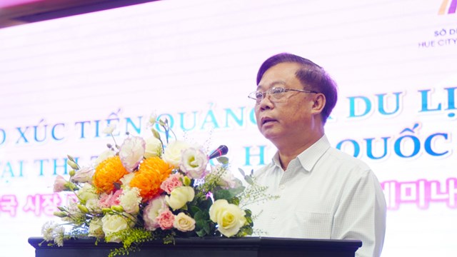 Ph&oacute; Cục trưởng Cục Du lịch quốc gia Việt Nam Phạm Văn Thủy ph&aacute;t biểu tại hội thảo