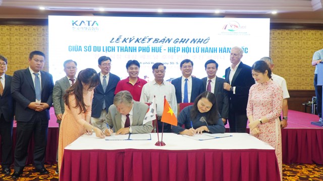 K&yacute; kết MoU, mở lối đường bay trực tiếp