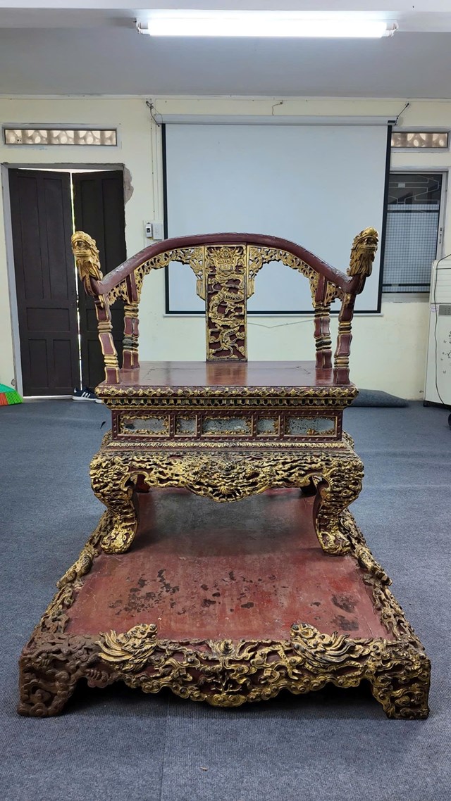 Bảo vật quốc gia &ldquo;Ngai vua triều Nguyễn&rdquo; sau khi ho&agrave;n tất c&ocirc;ng t&aacute;c phục chế tại Bảo t&agrave;ng Cổ vật Cung đ&igrave;nh Huế