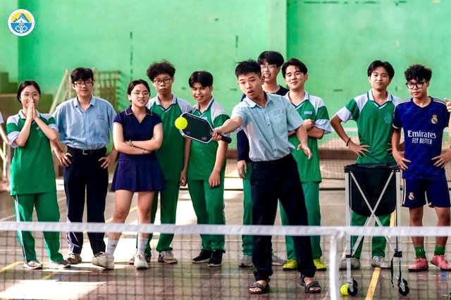 Đ&acirc;y l&agrave; giải đấu đầu ti&ecirc;n do Li&ecirc;n đo&agrave;n Pickleball th&agrave;nh phố Đ&agrave; Nẵng tổ chức thực hiện to&agrave;n bộ quy tr&igrave;nh tr&ecirc;n hệ thống số, từ đăng k&yacute; trực tuyến, quản l&yacute; vận động vi&ecirc;n, bốc thăm, x&acirc;y dựng sơ đồ thi đấu, bố tr&iacute; s&acirc;n đấu đến cập nhật kết quả v&agrave; bảng xếp hạng.