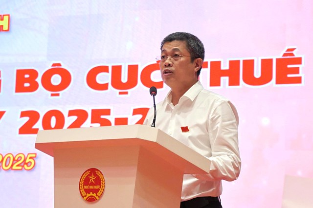 Đồng ch&iacute; Phạm Đức Thắng, Ủy vi&ecirc;n Ban Thường vụ, Trưởng Ban Tổ chức Đảng ủy Bộ T&agrave;i ch&iacute;nh ph&aacute;t biểu chỉ đạo Đại hội