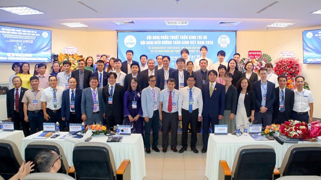 Hội nghị Phẫu thuật Thần kinh v&#224; Điều dưỡng To&#224;n quốc 2025: Bước tiến c&#244;ng nghệ v&#224; chăm s&#243;c chuy&#234;n s&#226;u - Ảnh 1