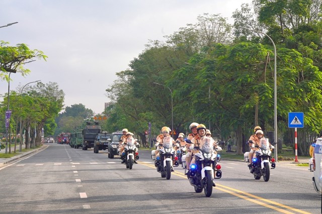 Ra qu&acirc;n đảm bảo an to&agrave;n tuyệt đối t&igrave;nh h&igrave;nh an ninh trật tự dịpTết nguy&ecirc;n đ&aacute;n Gi&aacute;p Th&igrave;n 2024