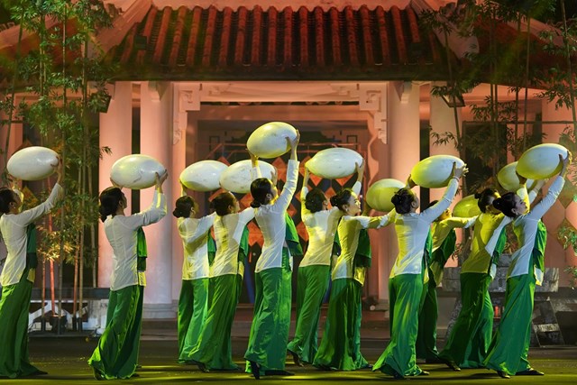 Huế kể câu chuyện bún bò bằng nghệ thuật, lan tỏa giá trị di sản ẩm thực - Ảnh 1