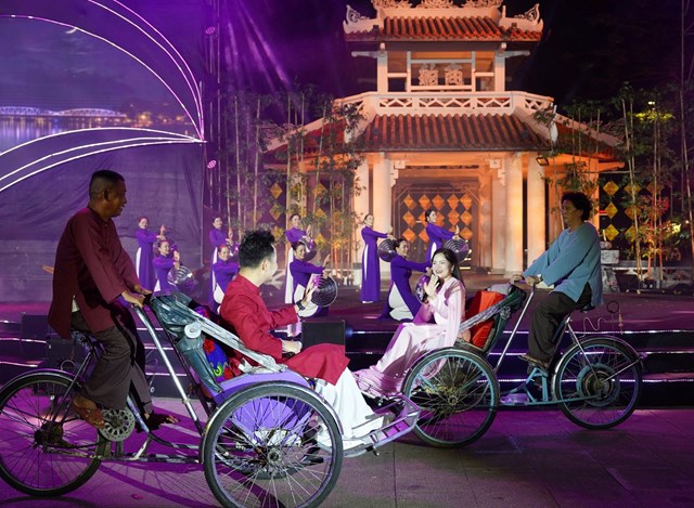 Huế kể câu chuyện bún bò bằng nghệ thuật, lan tỏa giá trị di sản ẩm thực - Ảnh 2