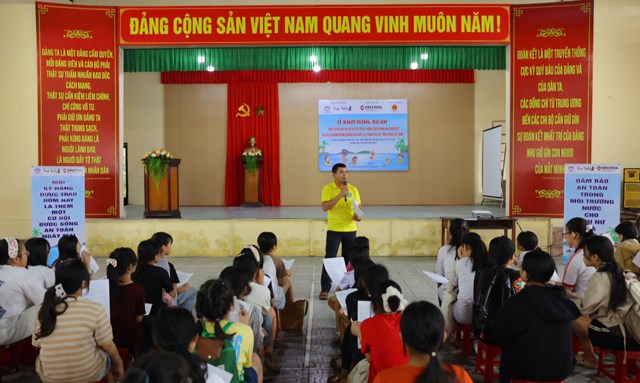 Gần 495 triệu đồng hỗ trợ dạy bơi và kỹ năng an toàn nước cho phụ nữ, trẻ em gái ở Huế - Ảnh 1