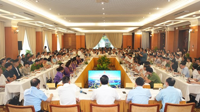Quang cảnh hội nghị