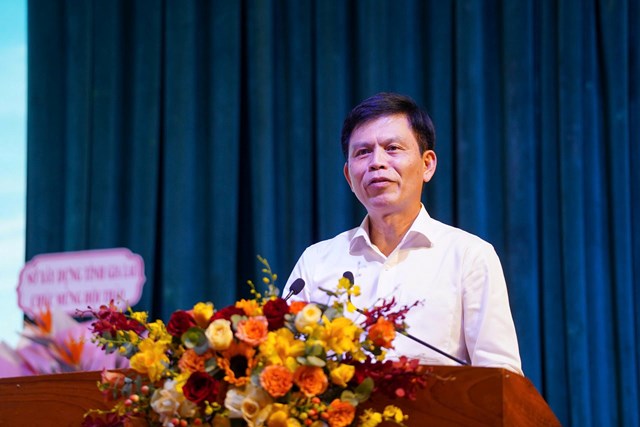 Thứ trưởng Bộ X&acirc;y dựng L&ecirc; Anh Tuấn Ph&aacute;t biểu tại hội thảo
