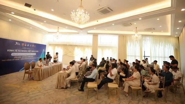 Kinh tế tư nhân Huế trước yêu cầu tháo gỡ điểm nghẽn, mở rộng không gian tăng trưởng - Ảnh 2