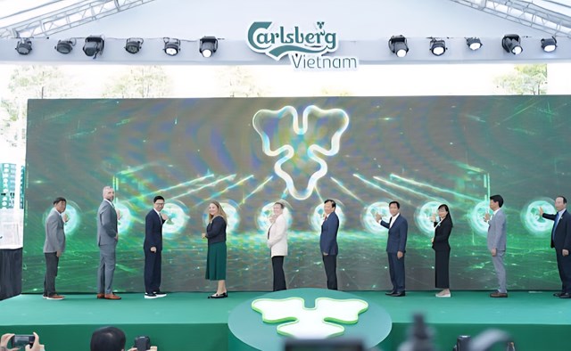 Carlsberg Việt Nam ra mắt nh&agrave; m&aacute;y bia "sẵn s&agrave;ng cho tương lai", dẫn đầu xu hướng Net Zero