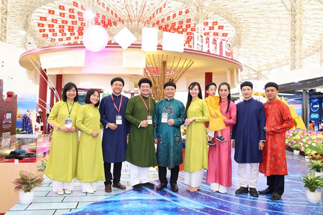 Huế tỏa s&#225;ng tại Thủ đ&#244;: Triển l&#227;m “Di sản, bản sắc v&#224; tầm nh&#236;n ph&#225;t triển xanh” - Ảnh 4