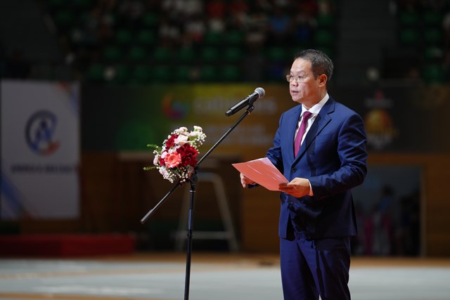 &Ocirc;ng Nguyễn Mịnh H&ugrave;ng - Chủ tịch UBND TP Đ&agrave; Nẵng ph&aacute;t biểu trong buoổi lễ khai mạc