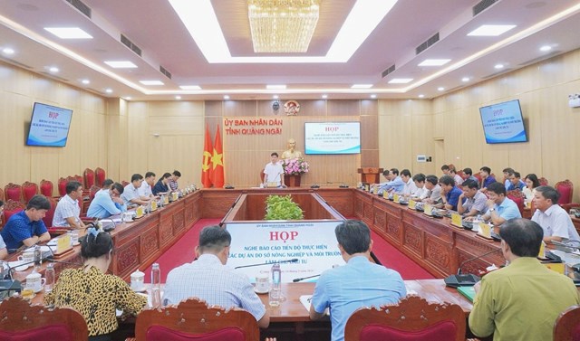 Quang cảnh cuộc họp