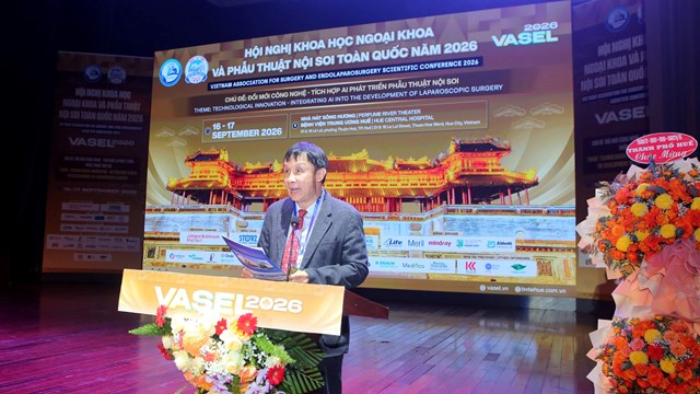 Một phi&ecirc;n b&aacute;o c&aacute;o chuy&ecirc;n m&ocirc;n tại VASEL 2026, tập trung v&agrave;o ứng dụng c&ocirc;ng nghệ mới trong phẫu thuật