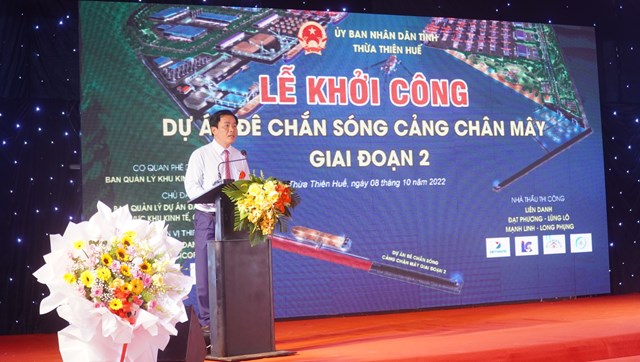 Chủ tịch UBND tỉnh Nguyễn Văn Phương ph&aacute;t biểu tại lễ khởi c&ocirc;ng