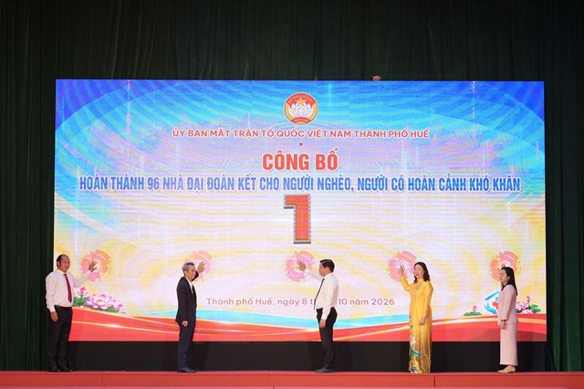 Huế c&ocirc;ng bố ho&agrave;n th&agrave;nh 96 nh&agrave; Đại đo&agrave;n kết cho hộ ngh&egrave;o, hộ cận ngh&egrave;o.
