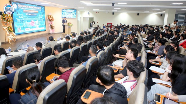Hội nghị thu h&uacute;t gần 300 đại biểu đến từ c&aacute;c bệnh viện, cơ sở y tế v&agrave; đơn vị đ&agrave;o tạo y khoa tr&ecirc;n cả nước