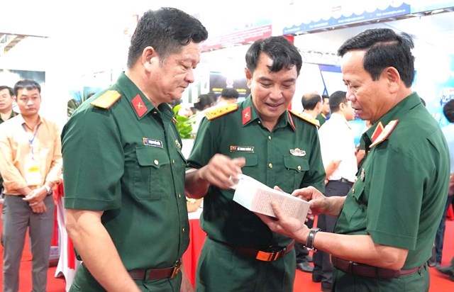C&aacute;c điển h&igrave;nh ti&ecirc;n tiến trong LLVT Qu&acirc;n khu 5 kh&ocirc;ng ngừng xuất hiện tr&ecirc;n mọi mặt trận.